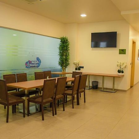 Aqua Inn Hotel Kinshasa Exterior foto